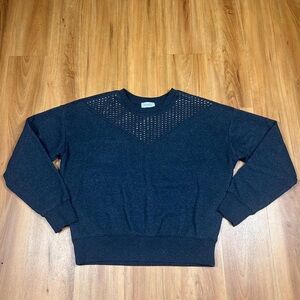 Evereve Women’s Charcoal With silver details Perforated Crew Neck Sweater Size M